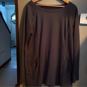 Core Andrea Jovine Quick Dry Medium Tunic Dark Grey Long Sleeve w/Pockets Pull